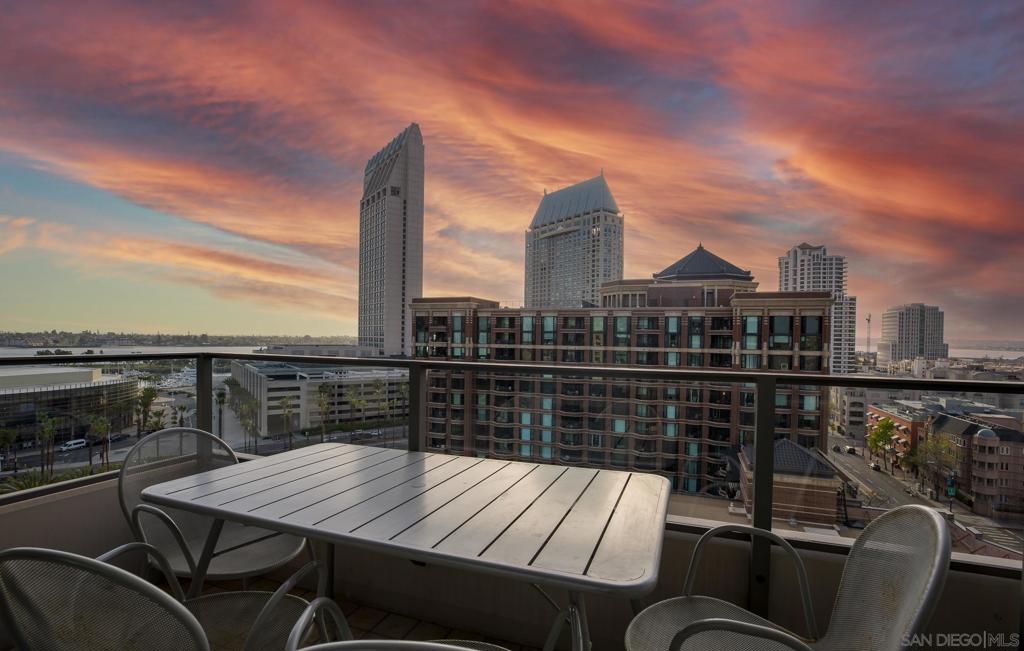 Beautifully Furnished - bring your toothbrush! Enjoy the stunning luxury of the Marina District's sought after Pinnacle residence! Well appointed with European cabinetry and high end appliances and marble flooring. Dine on your spacious patio with spectacular water and city skyline views. 5 Star amenities and 24/7 concierge and front desk security. Complex Features: ,,,,,,,