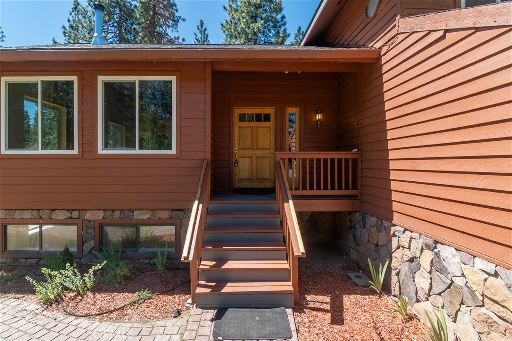 17653 Cougar Court