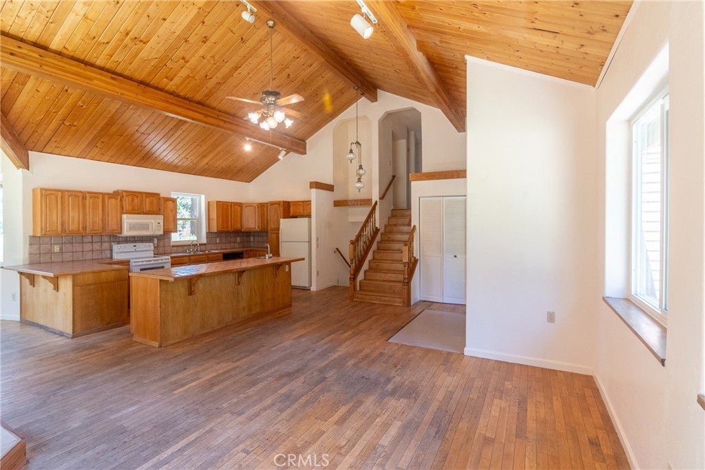 17653 Cougar Court