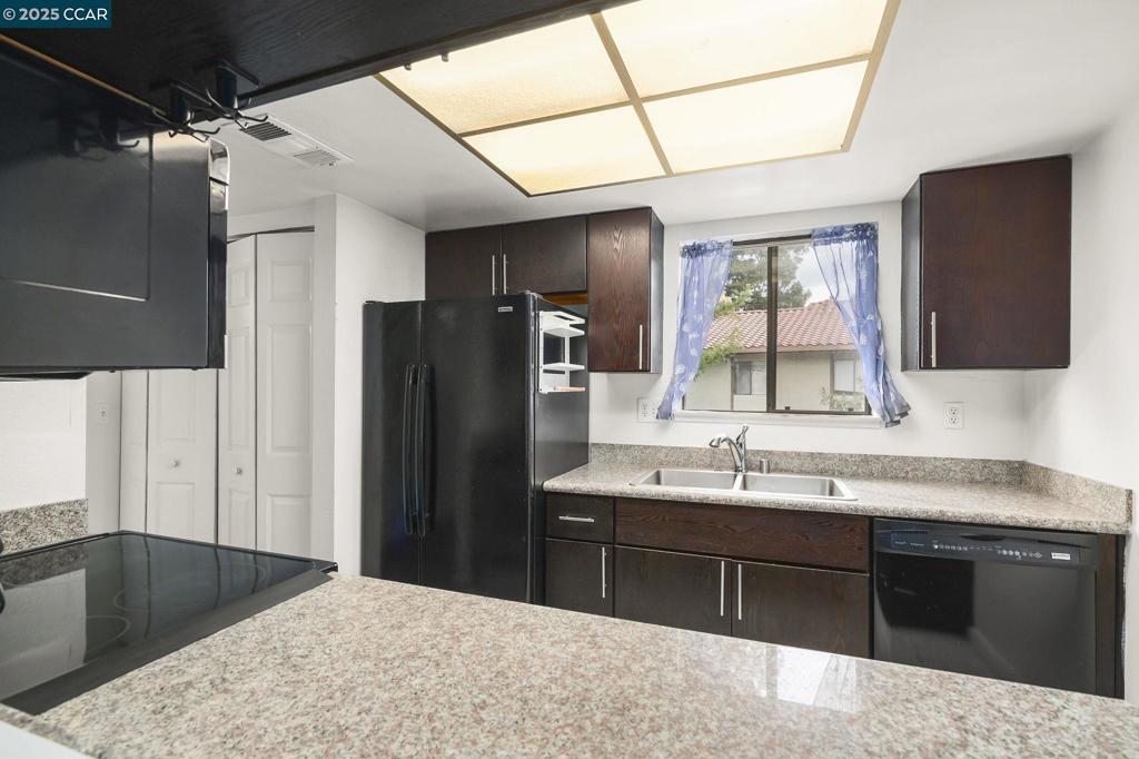 SIERRA GARDENS - Residential