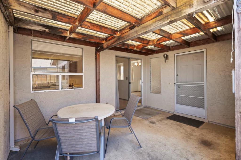 475 Vivienne Drive