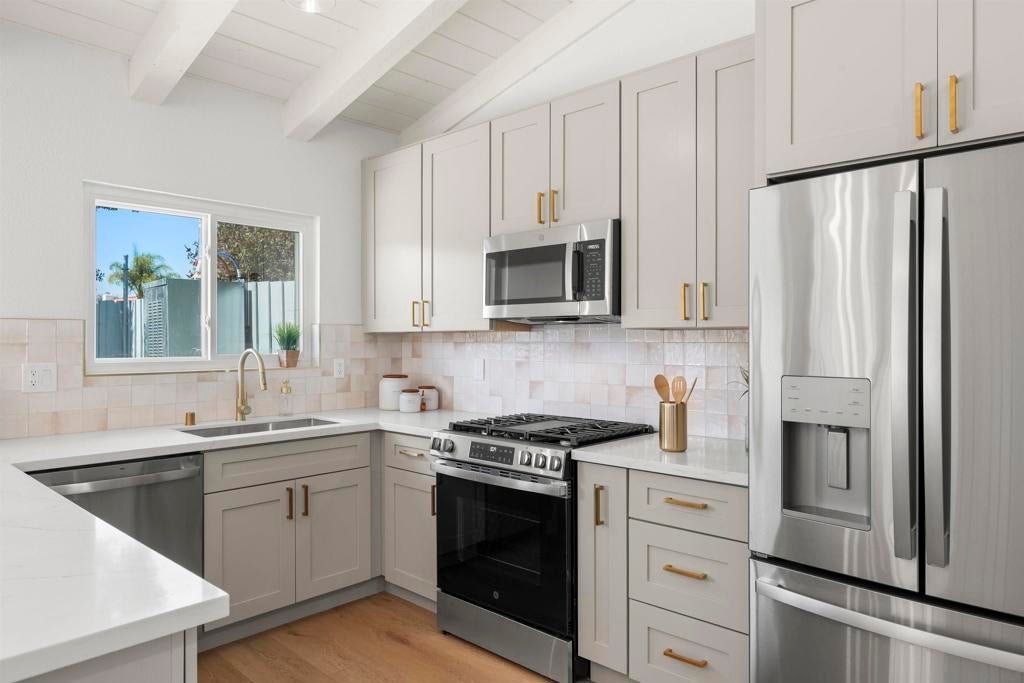 5398 Mount Alifan DR, San Diego CA 92111