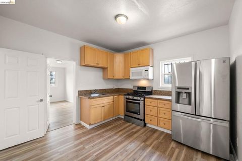 Photo of 400 Bissell Ave, Richmond, CA 94801 (MLS # 41134485)