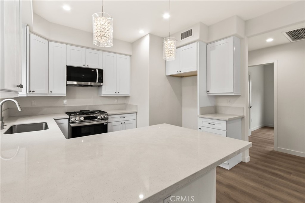 Lakewood City/Lakewood (LCK) - Residential Lease