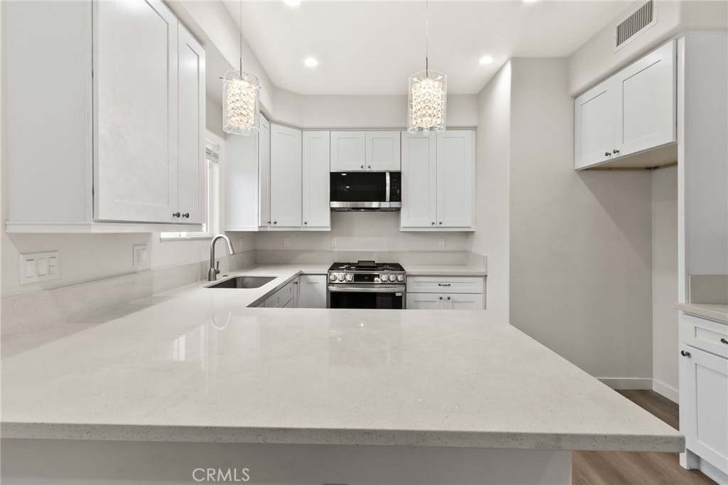 Lakewood City/Lakewood (LCK) - Residential Lease