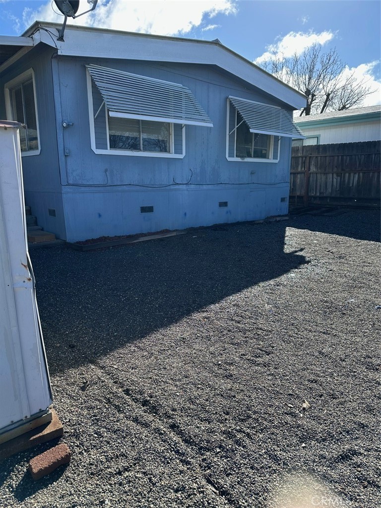 13925 Walnut