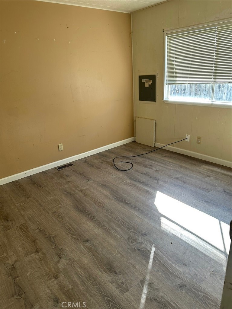 13925 Walnut