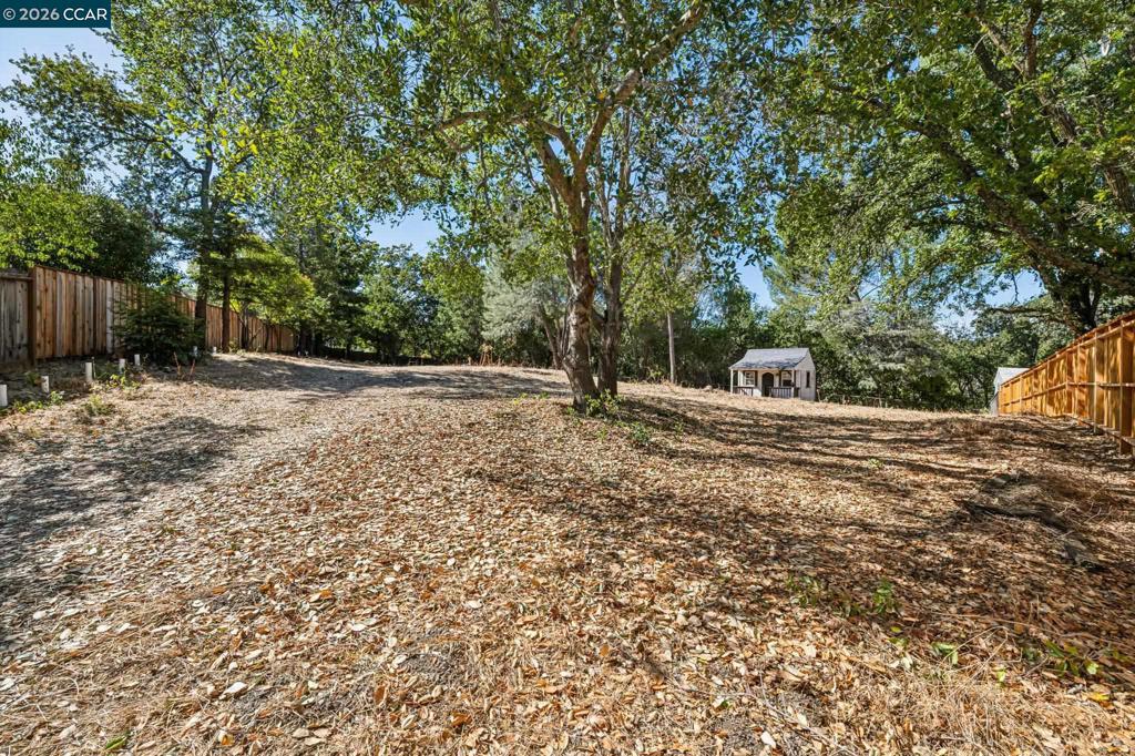 2050 Buttner Rd