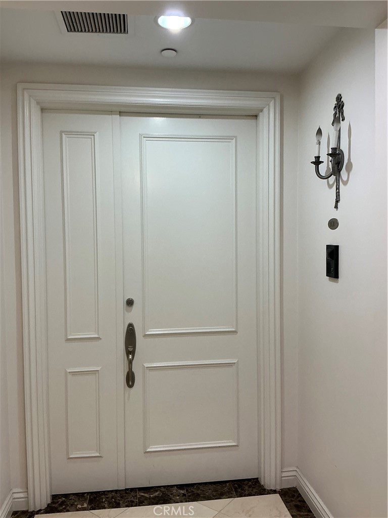 132 S Maple Drive 101