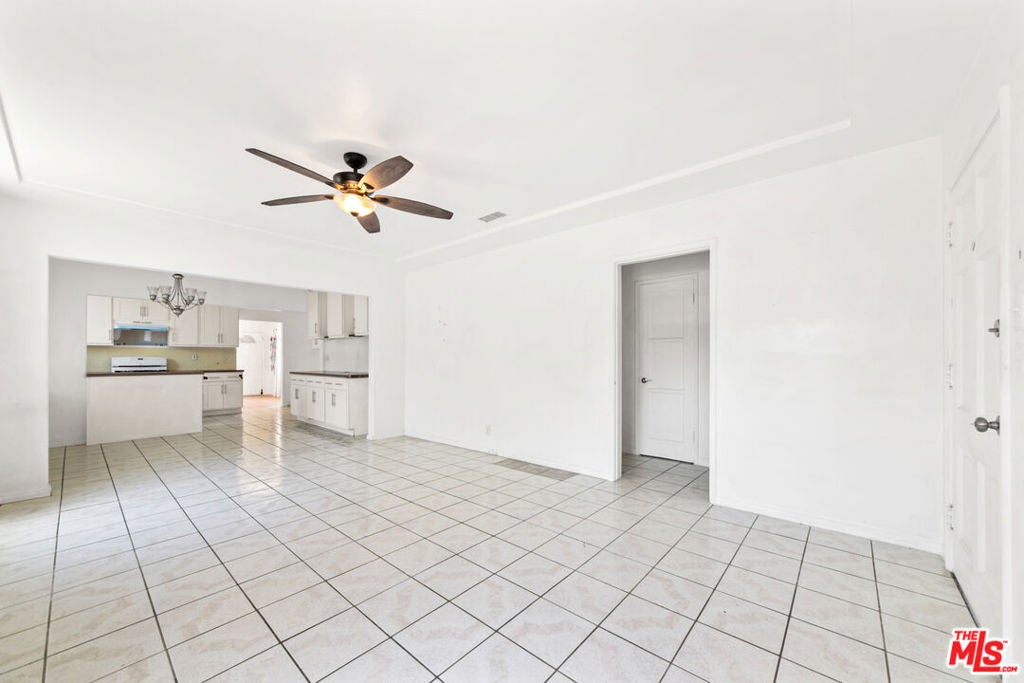 4927 W 99th Street