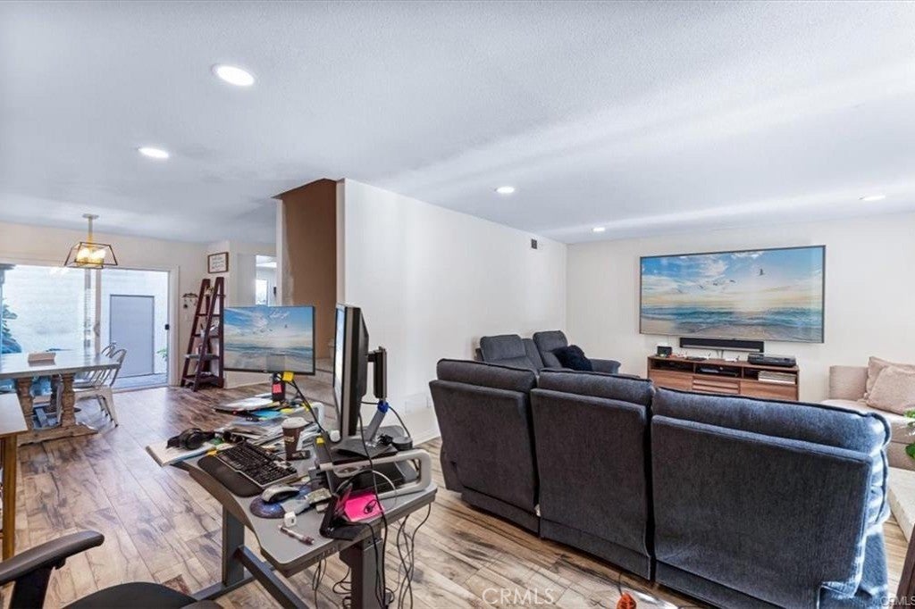 4406 Sea Harbour Drive
