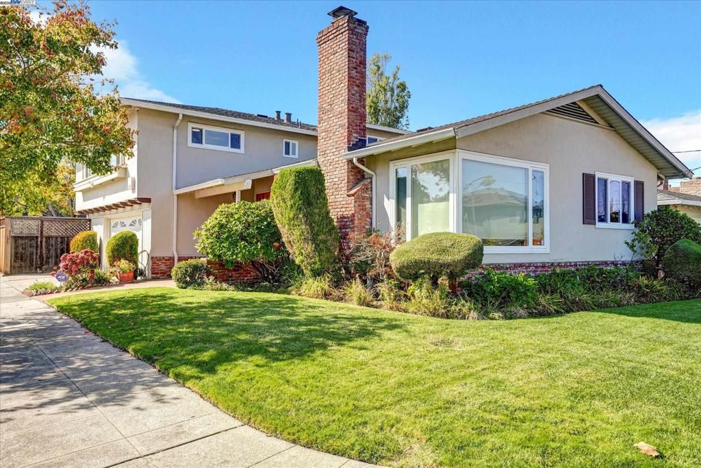 Photo of 1259 Eastshore Dr Dr, Alameda, CA 94501 (MLS # 41115153)