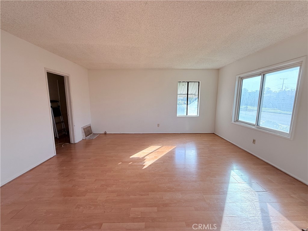 633 W Gleason Street