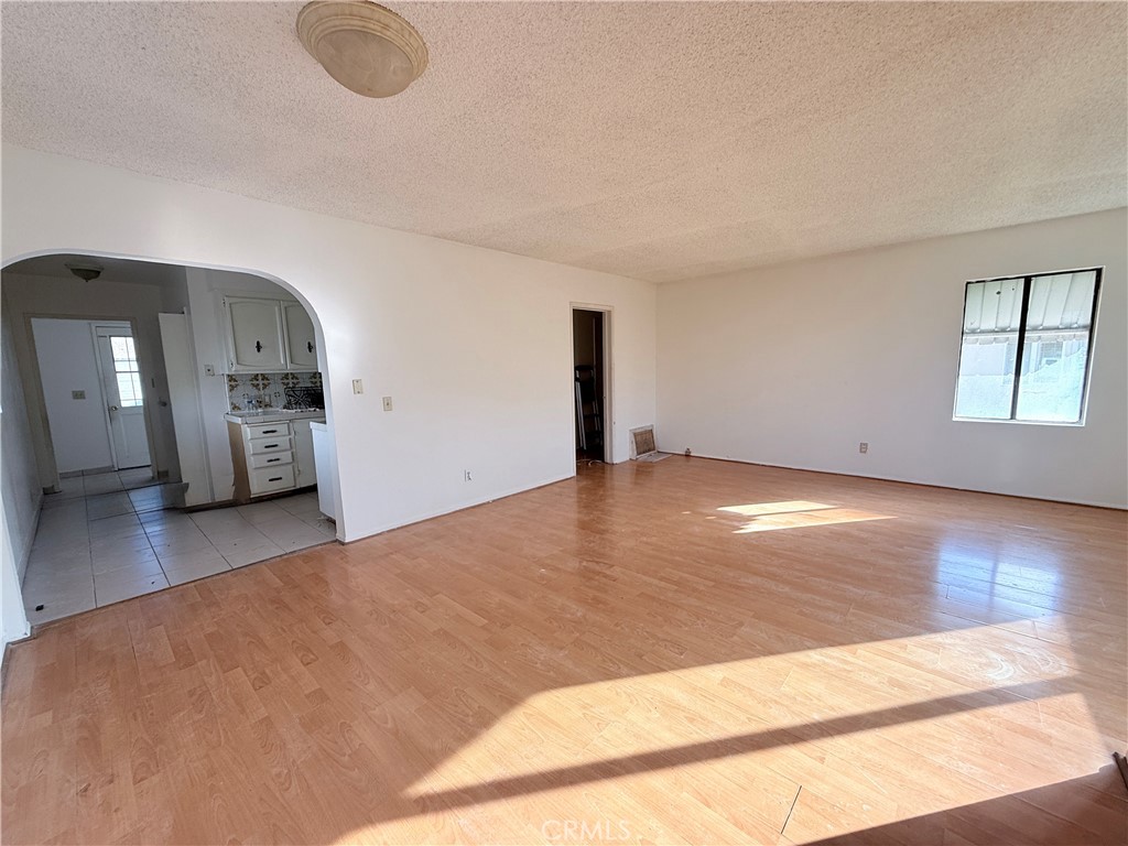 633 W Gleason Street