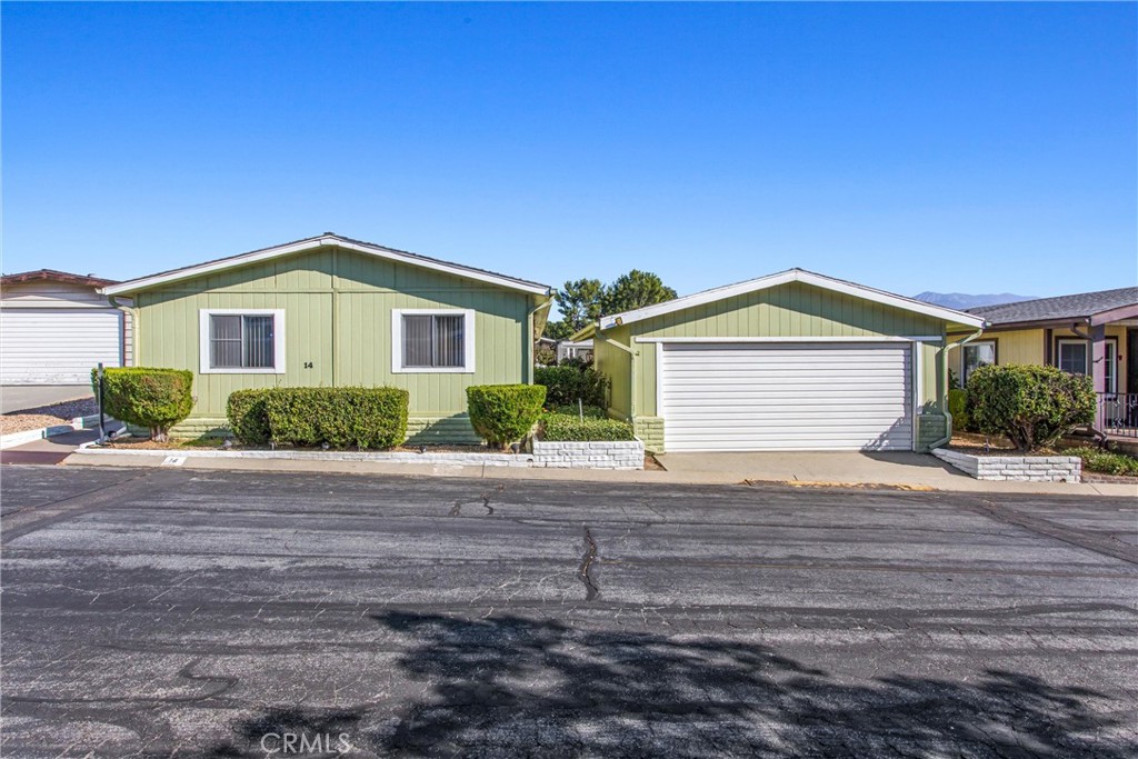 Properties 2 3800 W Wilson St 14