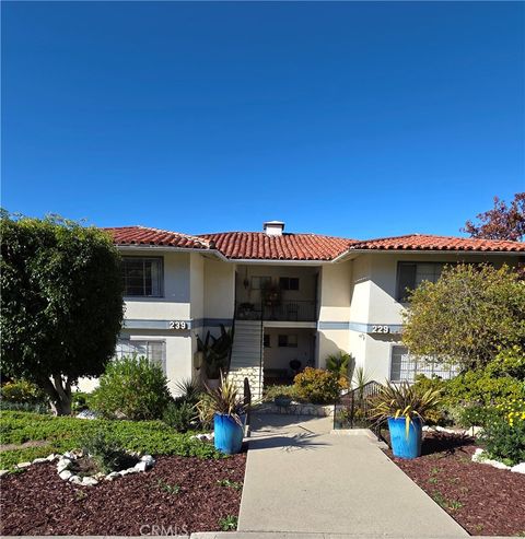 Photo of 229 Palos Verdes Drive West Dr W, Palos Verdes Estates, CA 90274 (MLS # SB25253518)