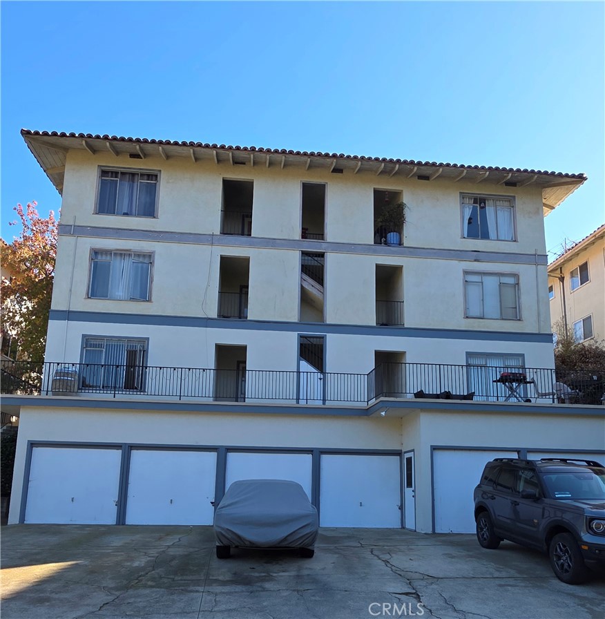 229 Palos Verdes Drive West W