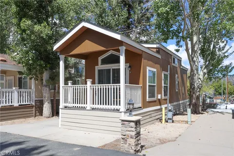 547 Alden Rd Unit RV6, Big Bear Lake, CA 92315 - MLS#: IG25220302