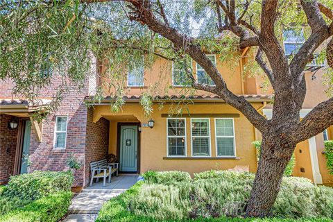 Photo of 28519 Herrera Street, Valencia, CA 91354 (MLS # SR26113500)