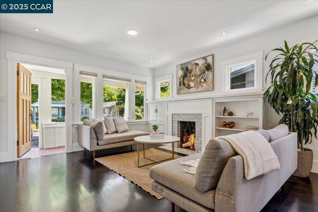 Photo of 3036 Dohr St, Berkeley, CA 94702 (MLS # 41114846)