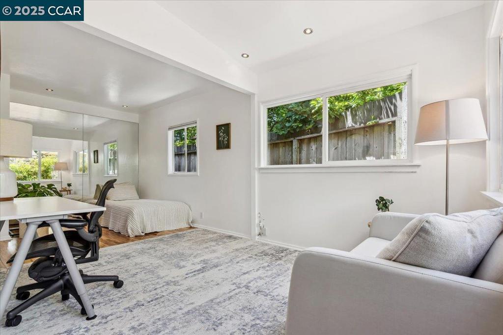 SOUTHWEST BERKELEY - Residential