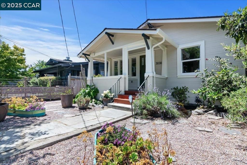 Photo of 3036 Dohr St, Berkeley, CA 94702 (MLS # 41114846)