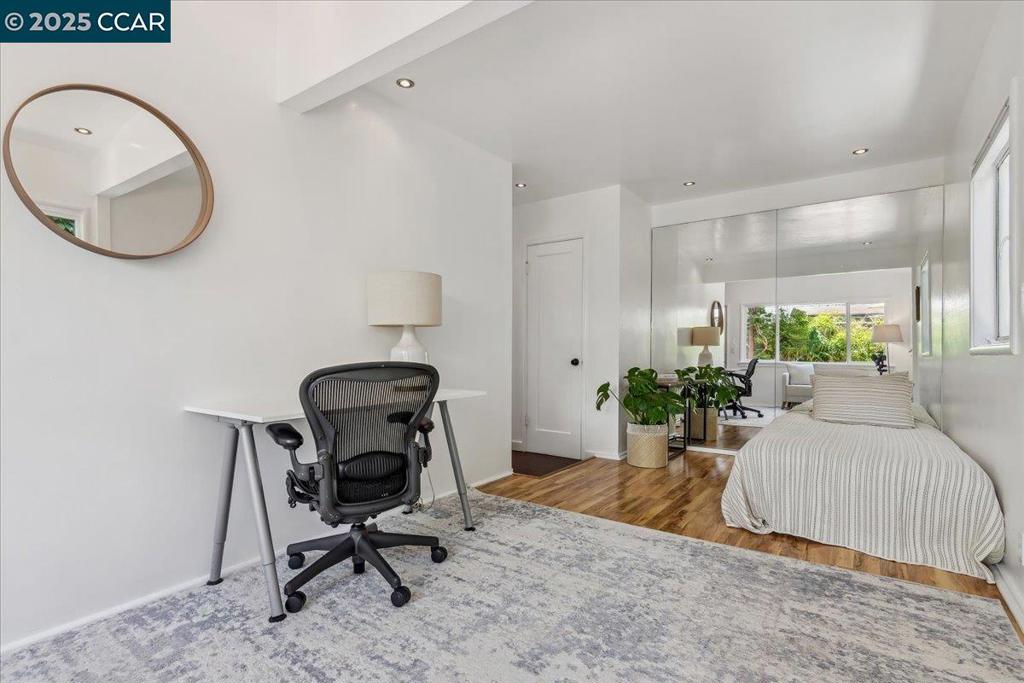 SOUTHWEST BERKELEY - Residential