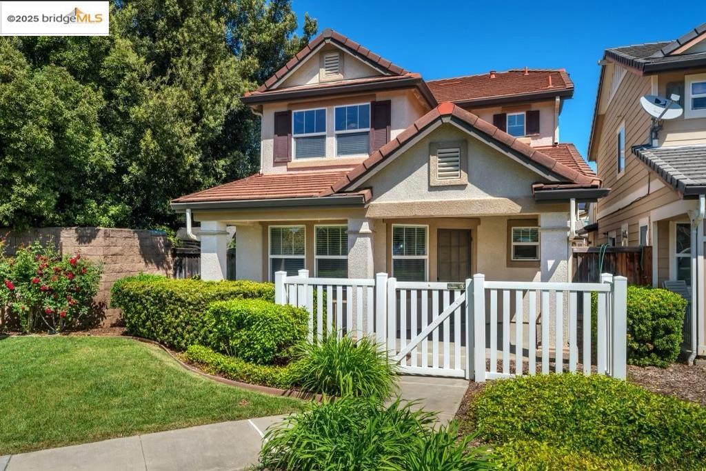 BRENTWOOD - Residential Lease