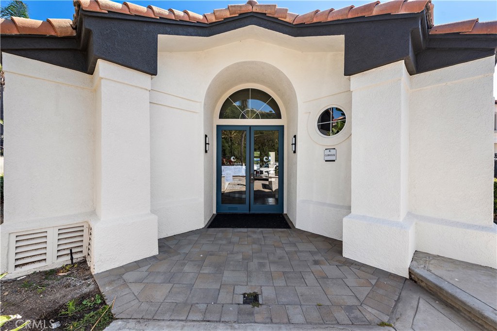 La Vista (LVIS) - Residential