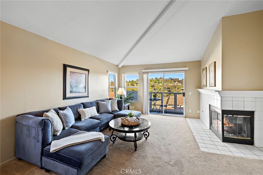 La Vista (LVIS) - Residential