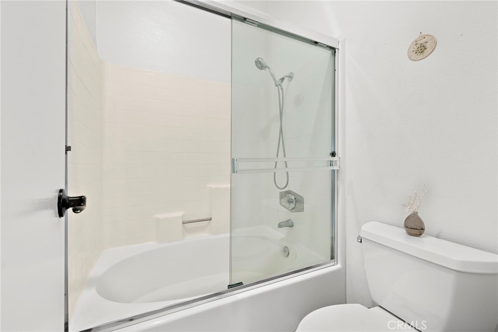 La Vista (LVIS) - Residential