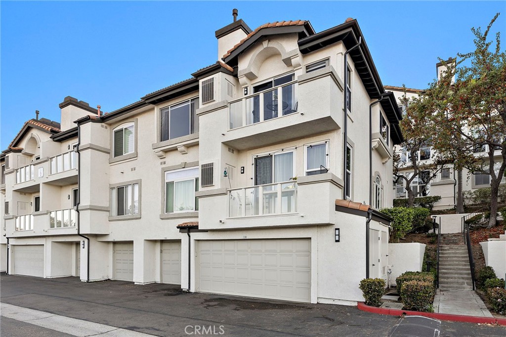 La Vista (LVIS) - Residential