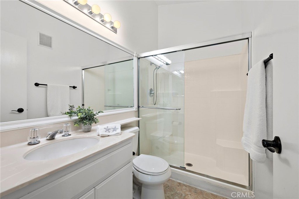 La Vista (LVIS) - Residential