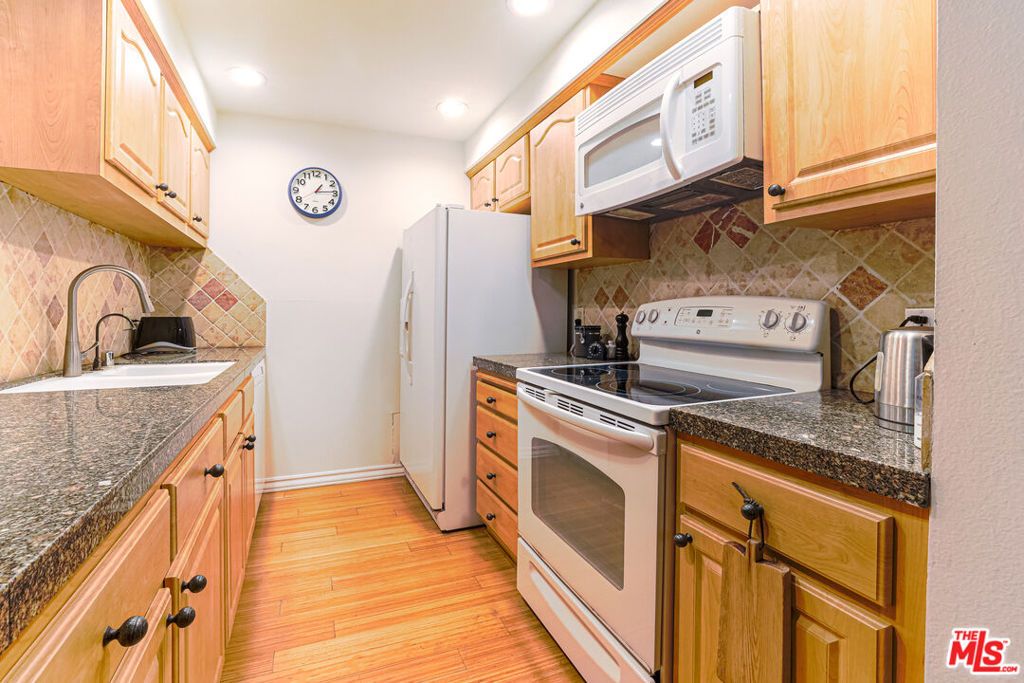 Photo 1 of 17 — 8105 Raintree Circle, Culver City, CA 90230
