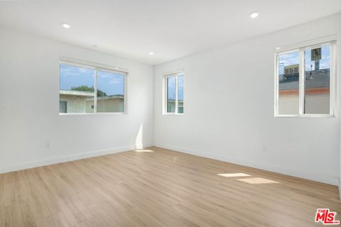 Tiny photo for 1832 S Barrington Avenue #202, Los Angeles, CA 90025 (MLS # 25616907)