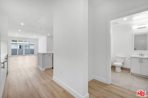 Tiny photo for 1832 S Barrington Avenue #202, Los Angeles, CA 90025 (MLS # 25616907)