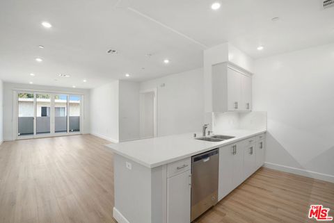 Tiny photo for 1832 S Barrington Avenue #202, Los Angeles, CA 90025 (MLS # 25616907)