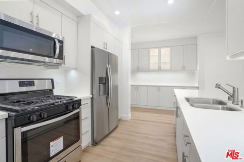 Tiny photo for 1832 S Barrington Avenue #202, Los Angeles, CA 90025 (MLS # 25616907)
