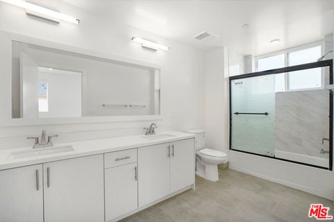 Tiny photo for 1832 S Barrington Avenue #202, Los Angeles, CA 90025 (MLS # 25616907)