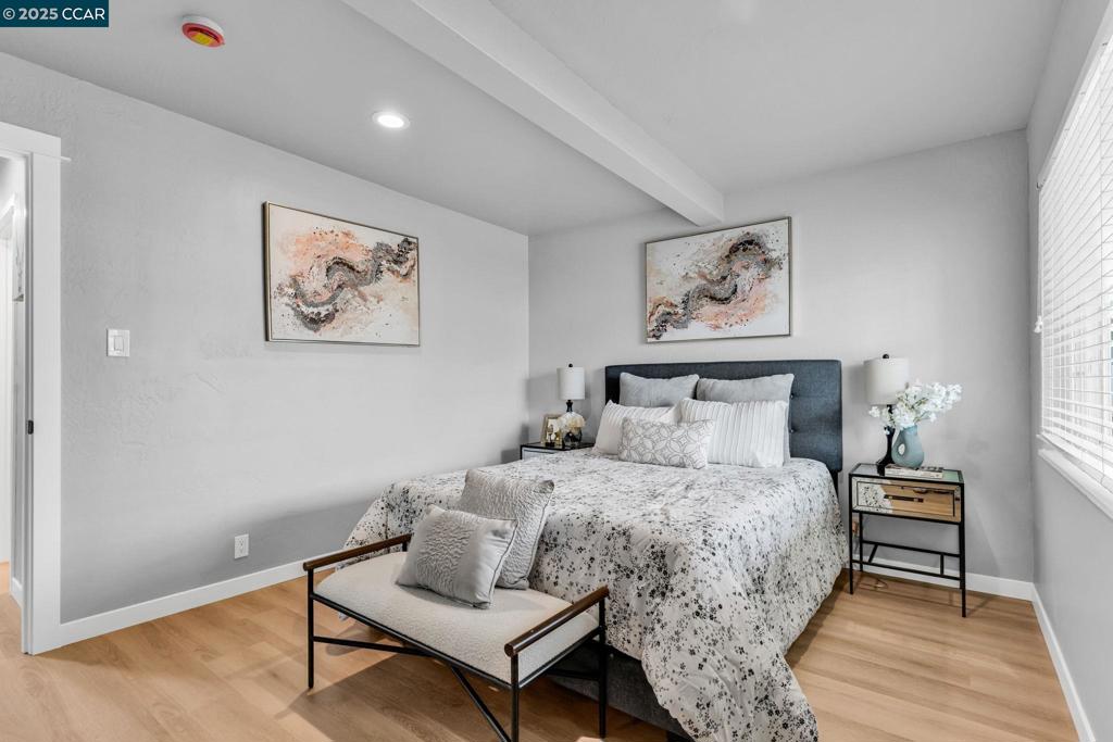 PARCHESTER VLG - Residential