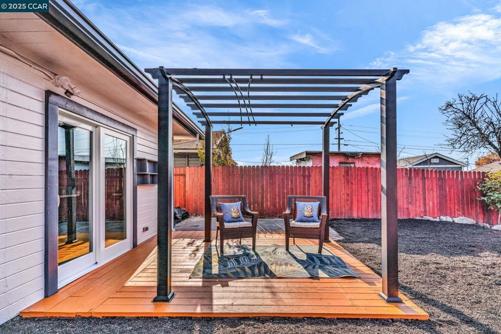 PARCHESTER VLG - Residential