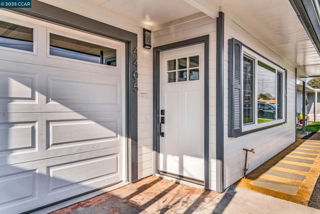 PARCHESTER VLG - Residential