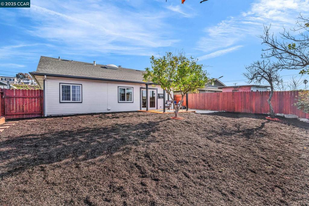 PARCHESTER VLG - Residential