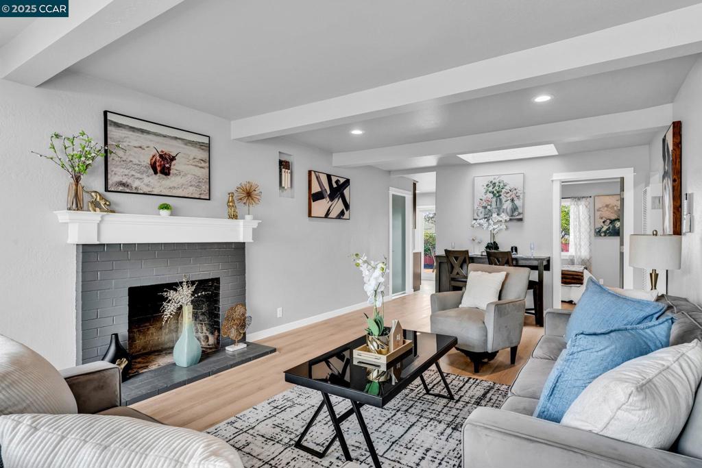 PARCHESTER VLG - Residential