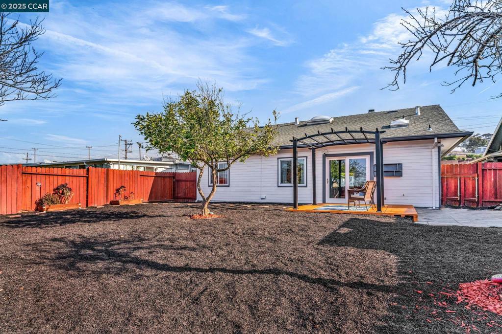 PARCHESTER VLG - Residential