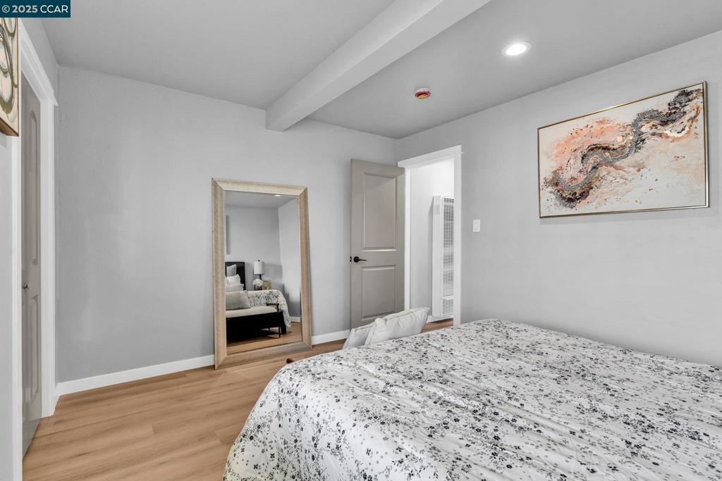 PARCHESTER VLG - Residential