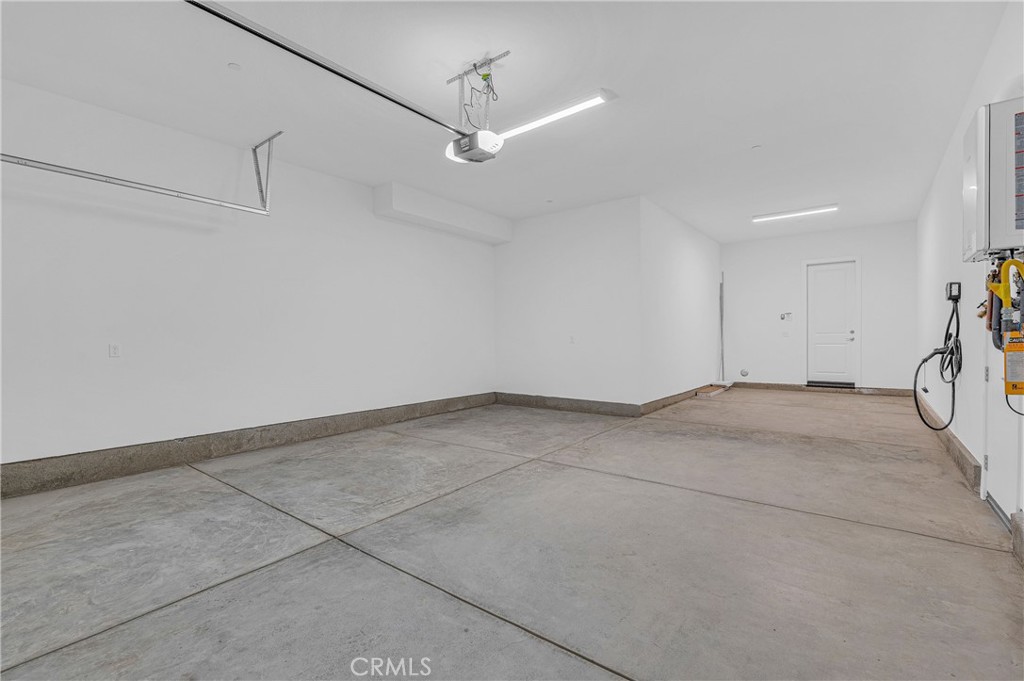 Skylar (SKYLAR5P) - Residential Lease