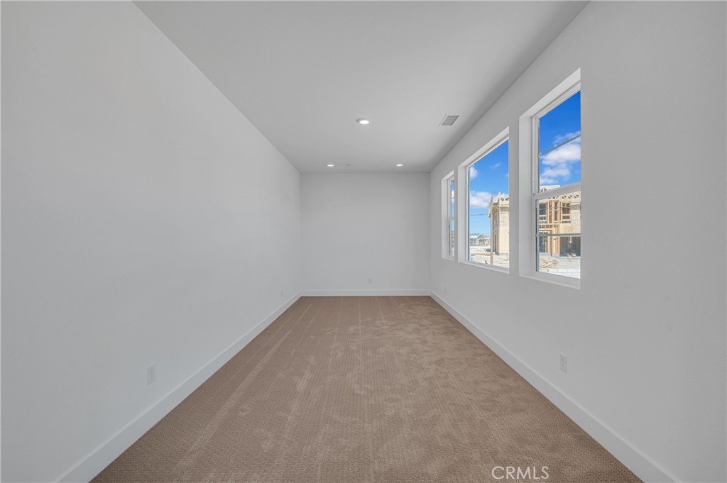 Skylar (SKYLAR5P) - Residential Lease