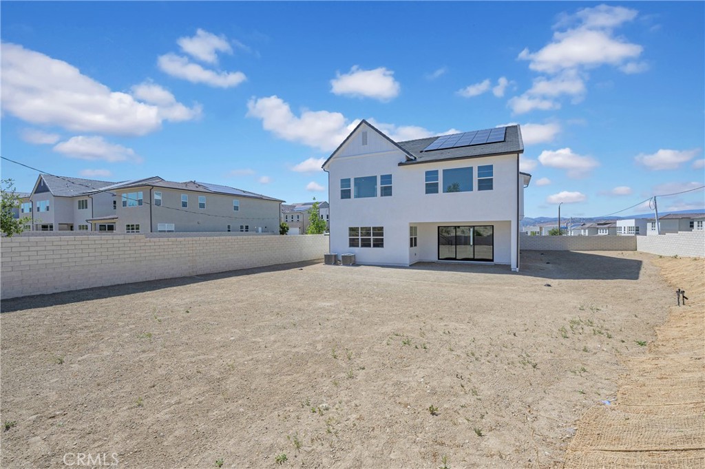Skylar (SKYLAR5P) - Residential Lease