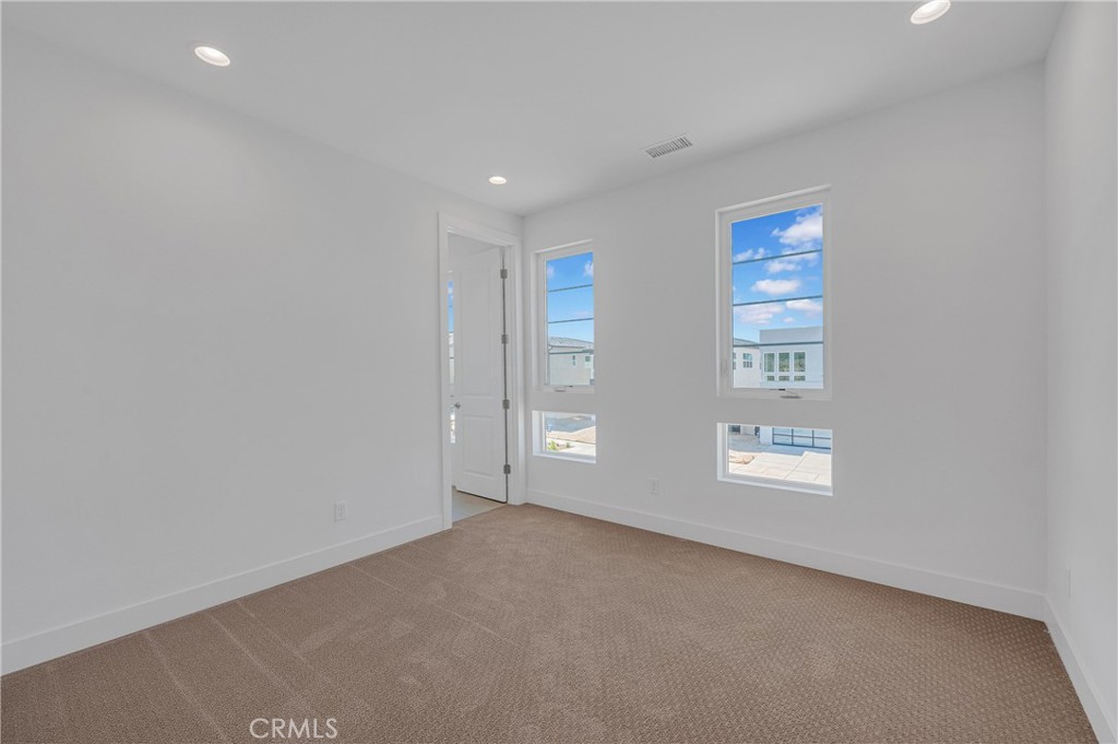 Skylar (SKYLAR5P) - Residential Lease